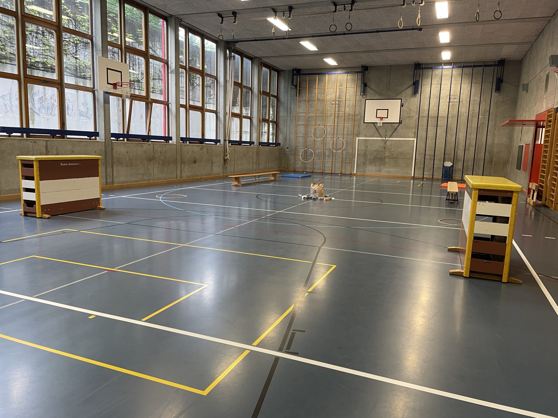 Parcours in der Turnhalle